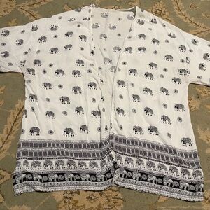 XL Womans Open Front Light Cardigan, Kimono White Black Elephant